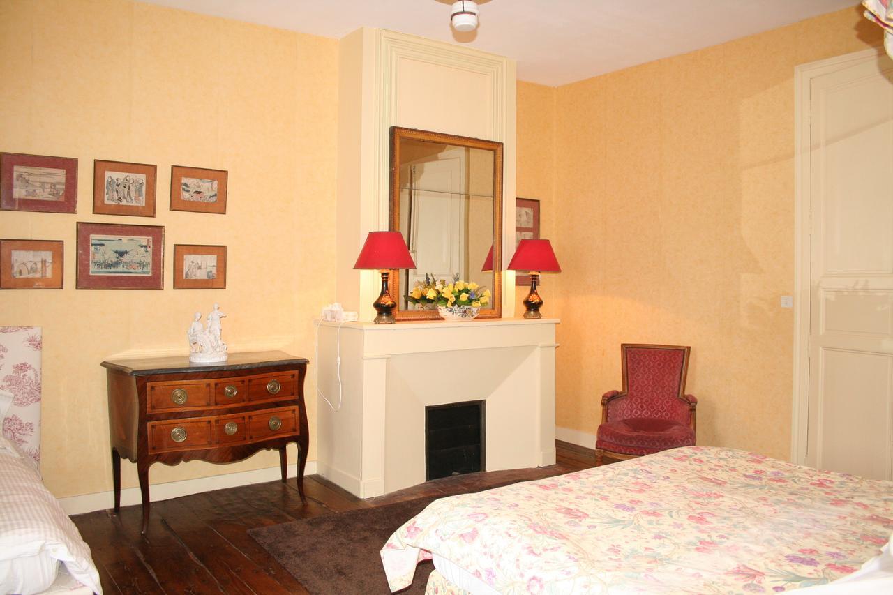 Chateau Manoir De La Leche Touvre Δωμάτιο φωτογραφία