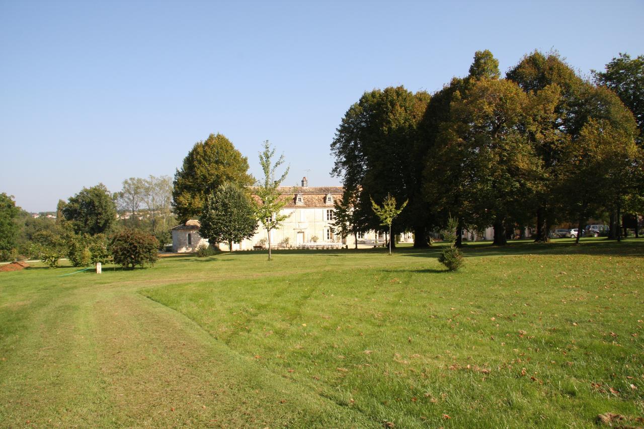 Chateau Manoir De La Leche Touvre Εξωτερικό φωτογραφία