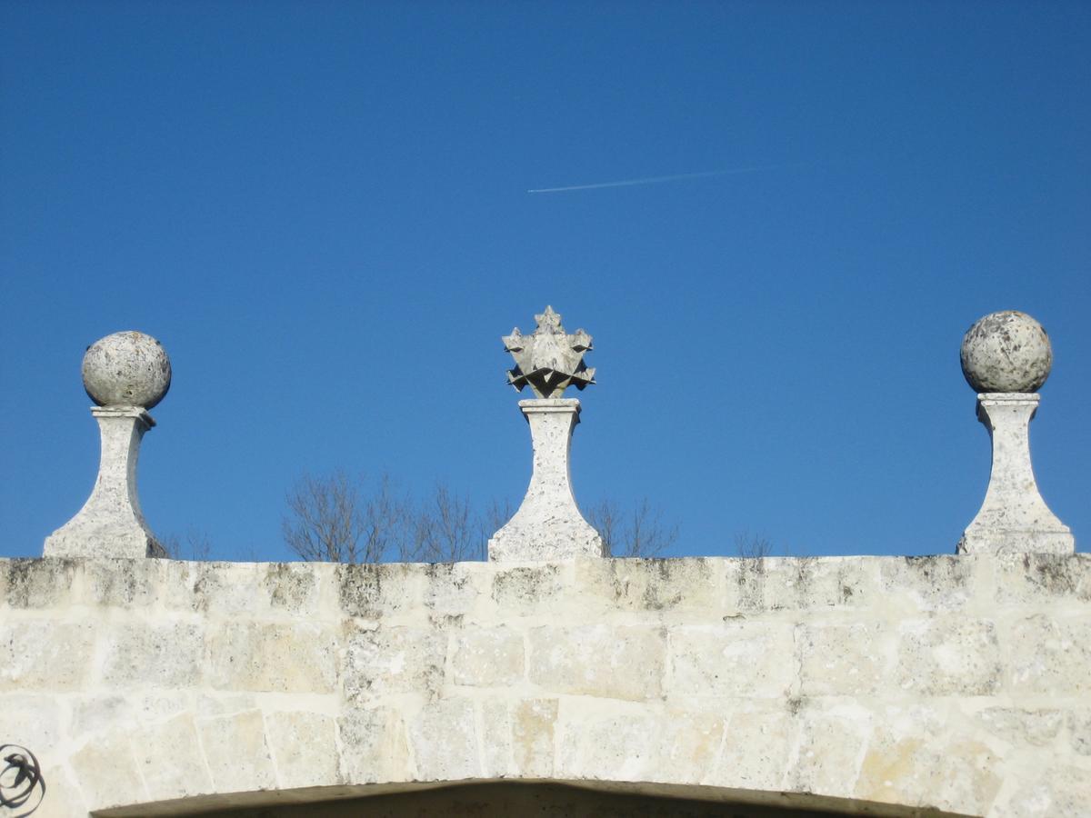 Chateau Manoir De La Leche Touvre Εξωτερικό φωτογραφία