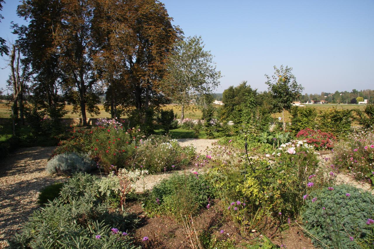 Chateau Manoir De La Leche Touvre Εξωτερικό φωτογραφία